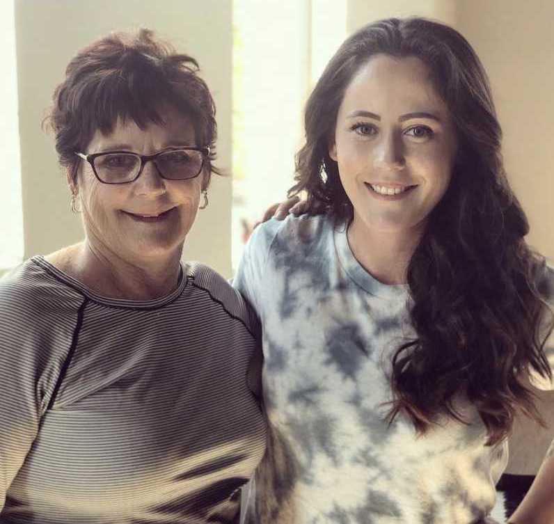 Barbara and Jenelle Evans